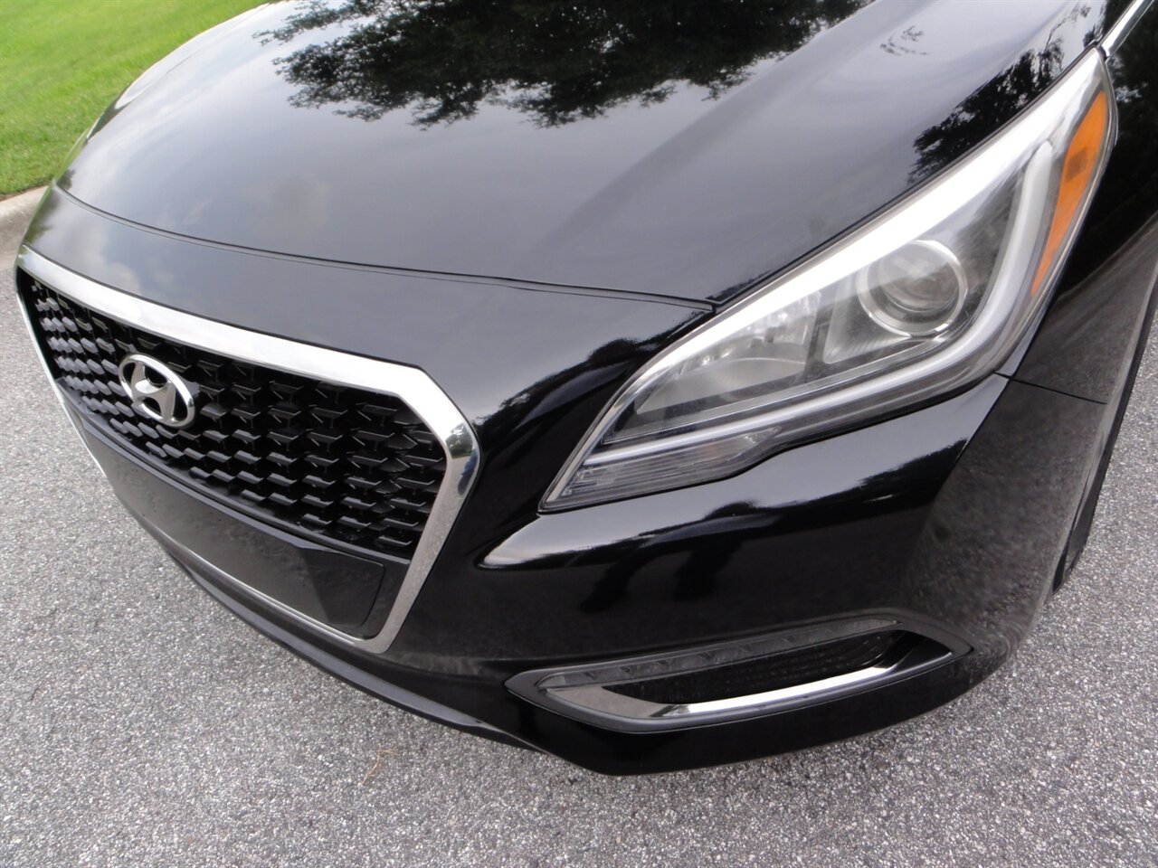 2017 Hyundai SONATA Hybrid SE - Photo 7 - Deland, FL 32720