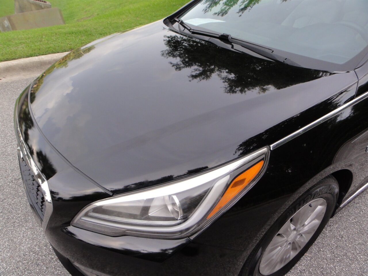 2017 Hyundai SONATA Hybrid SE - Photo 17 - Deland, FL 32720