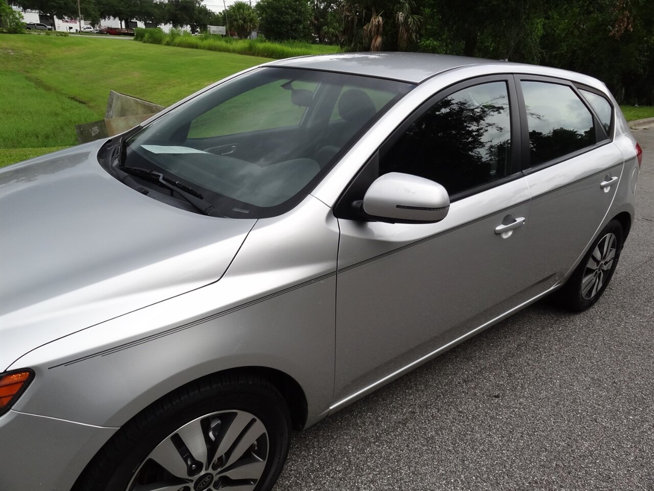 2013 Kia Forte5 EX   - Photo 10 - Deland, FL 32720