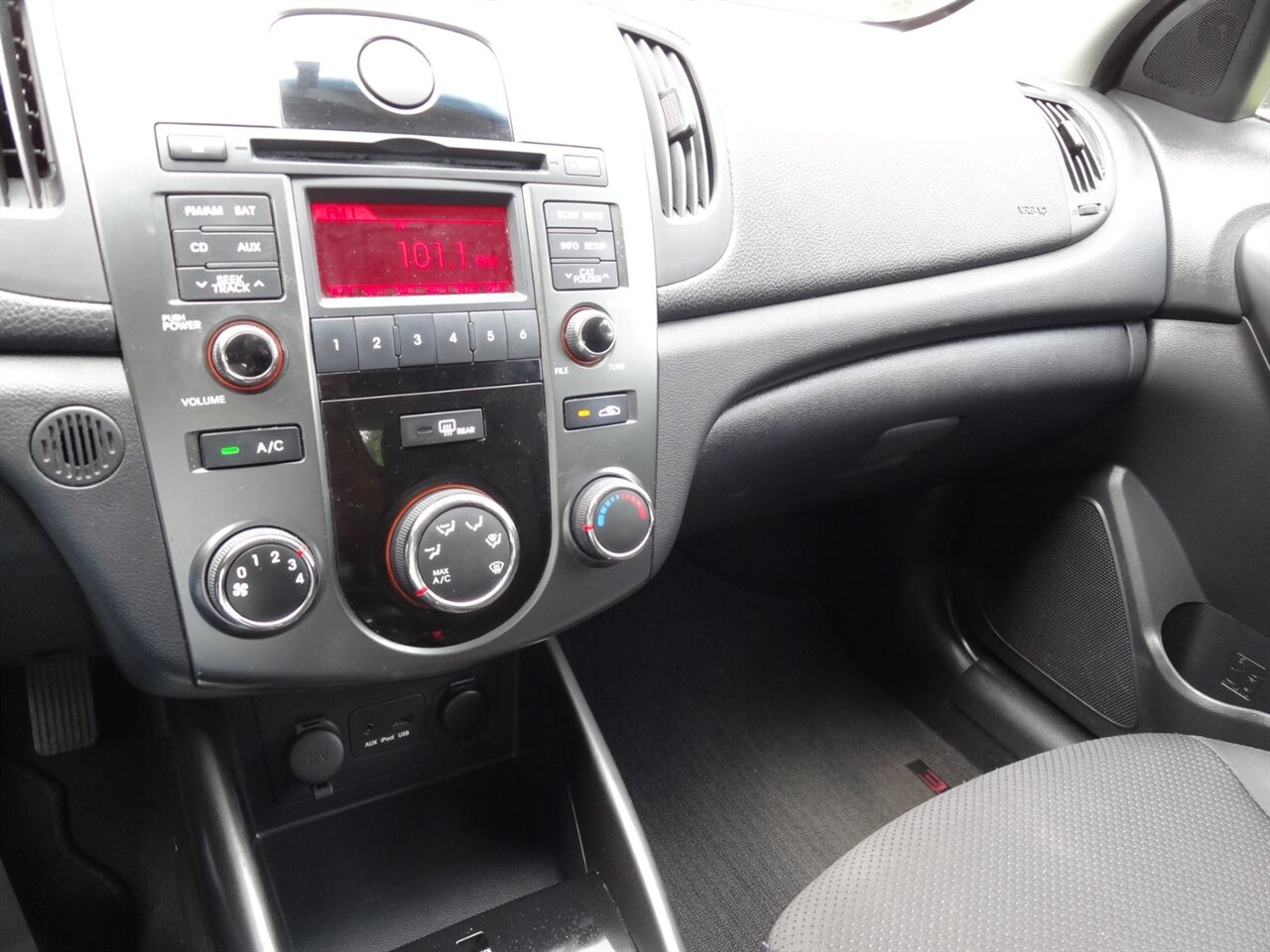 2013 Kia Forte5 EX   - Photo 46 - Deland, FL 32720