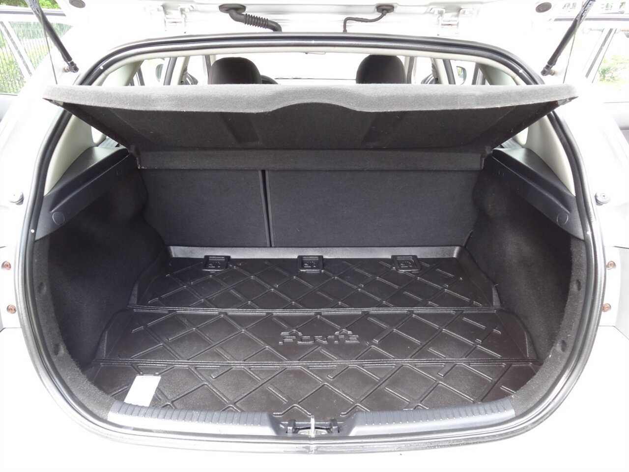 2013 Kia Forte5 EX   - Photo 29 - Deland, FL 32720