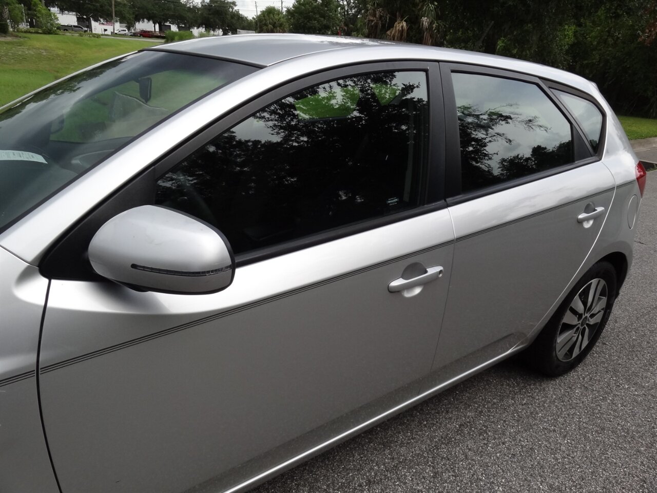 2013 Kia Forte5 EX   - Photo 12 - Deland, FL 32720