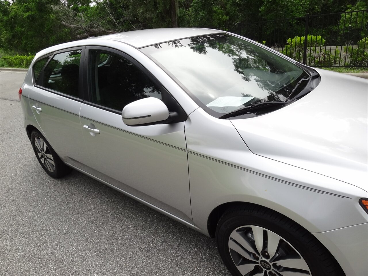 2013 Kia Forte5 EX   - Photo 9 - Deland, FL 32720