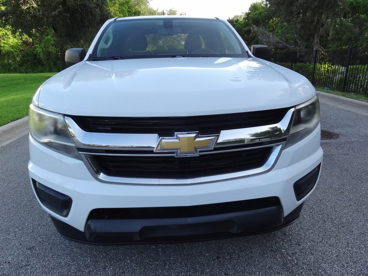 2016 Chevrolet Colorado Pick up truck   - Photo 5 - Deland, FL 32720