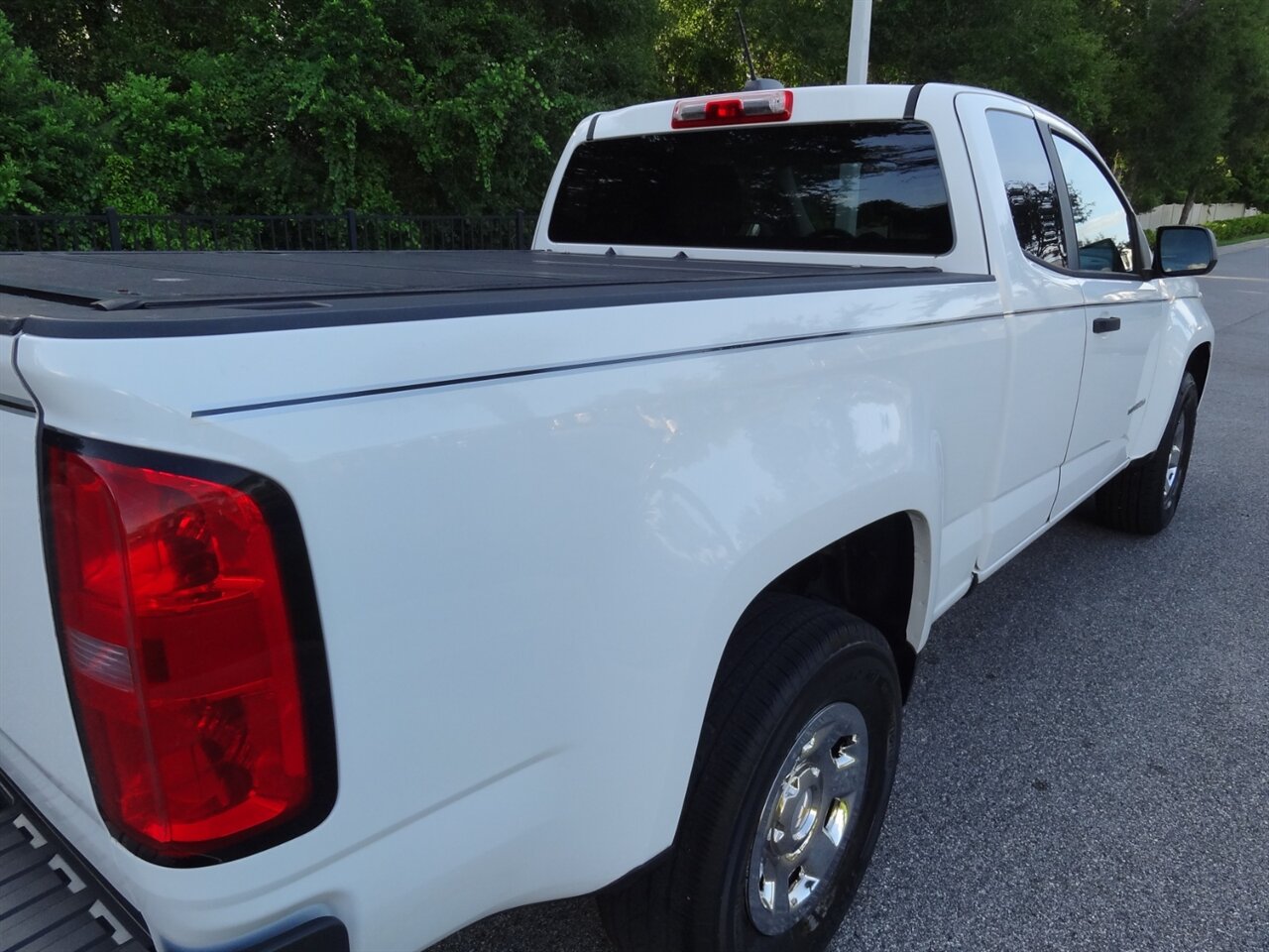 2016 Chevrolet Colorado Pick up truck   - Photo 13 - Deland, FL 32720