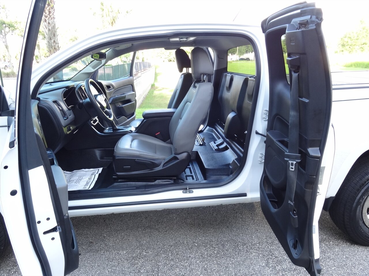 2016 Chevrolet Colorado Pick up truck   - Photo 27 - Deland, FL 32720