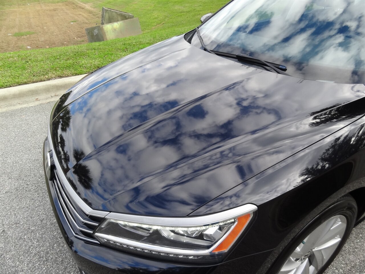 2018 Volkswagen Passat 2.0T SE   - Photo 17 - Deland, FL 32720