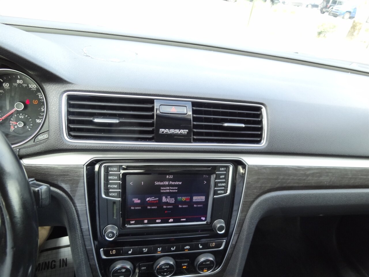 2018 Volkswagen Passat 2.0T SE   - Photo 49 - Deland, FL 32720