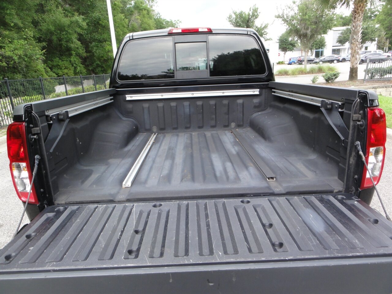 2021 Nissan Frontier SV - Photo 34 - Deland, FL 32720