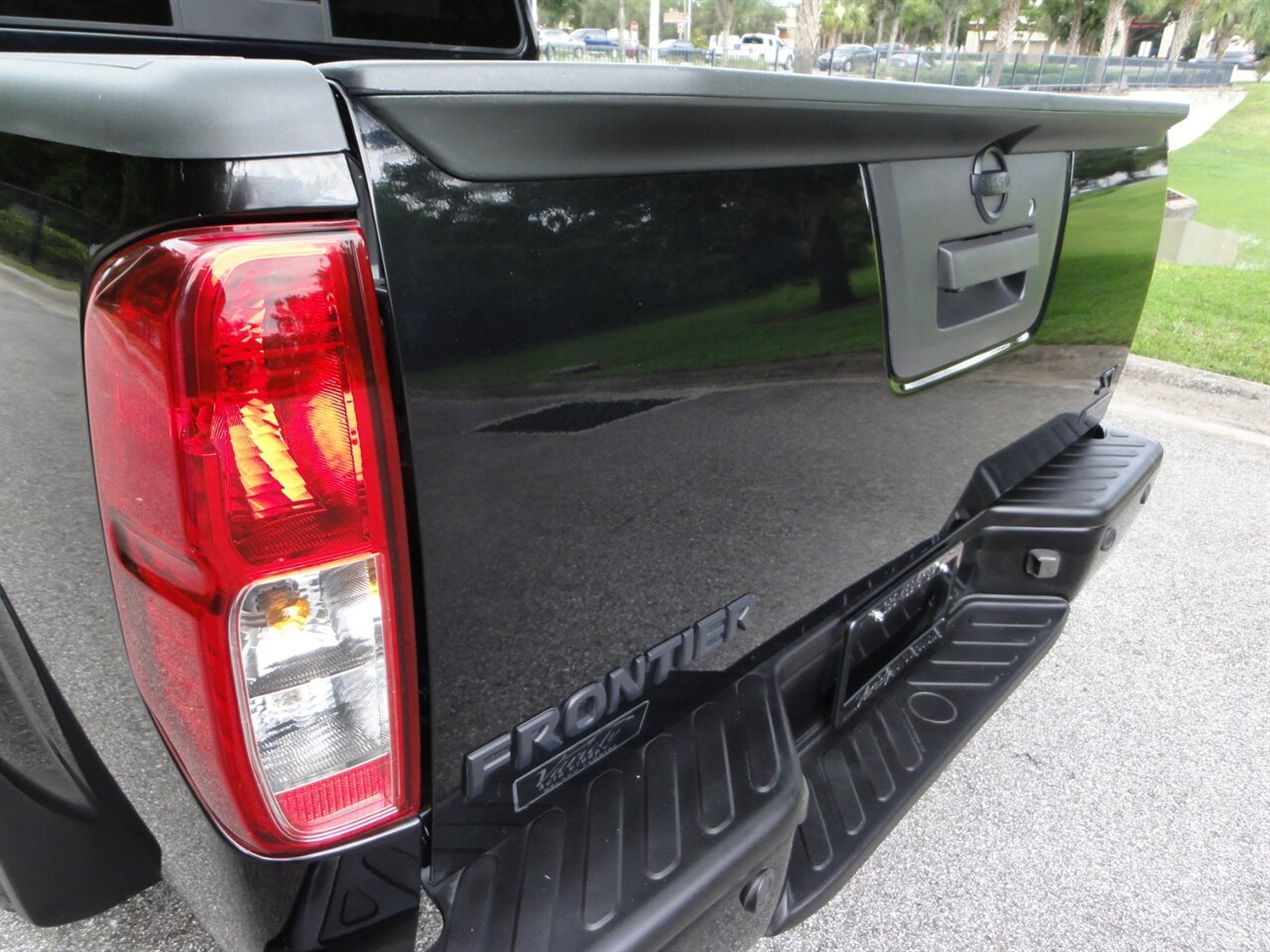 2021 Nissan Frontier SV - Photo 25 - Deland, FL 32720
