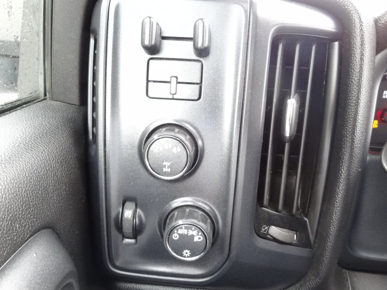 2018 Chevrolet Silverado 2500 Work Truck   - Photo 36 - Deland, FL 32720