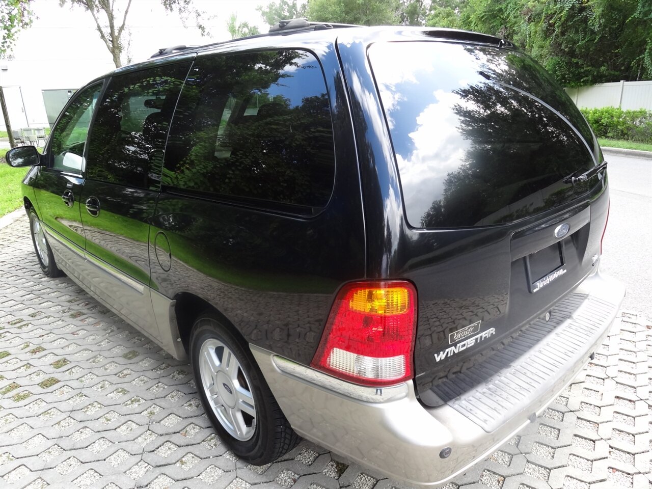 2003 Ford Windstar SEL Premium - Photo 4 - Deland, FL 32720