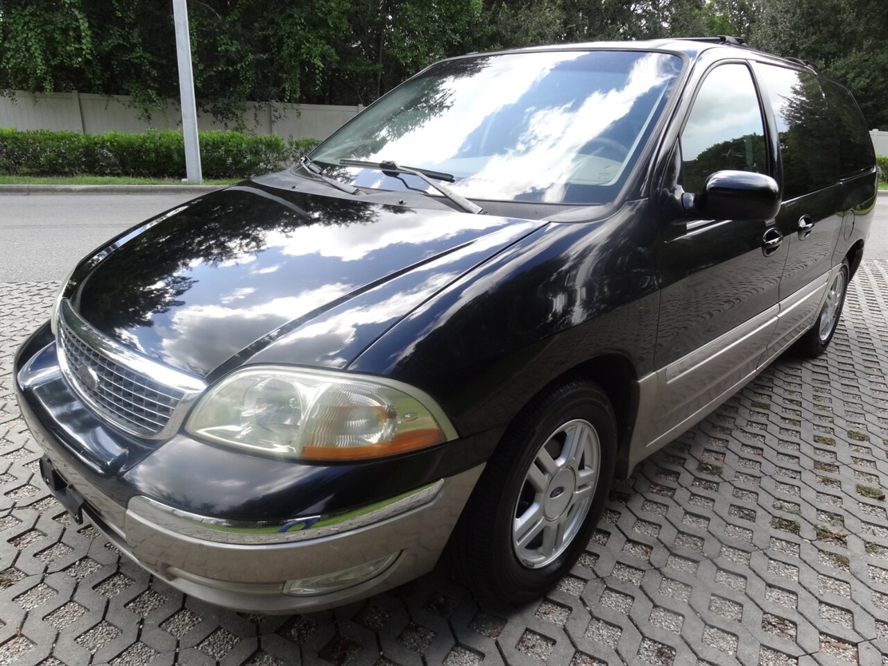 2003 Ford Windstar SEL Premium - Photo 2 - Deland, FL 32720