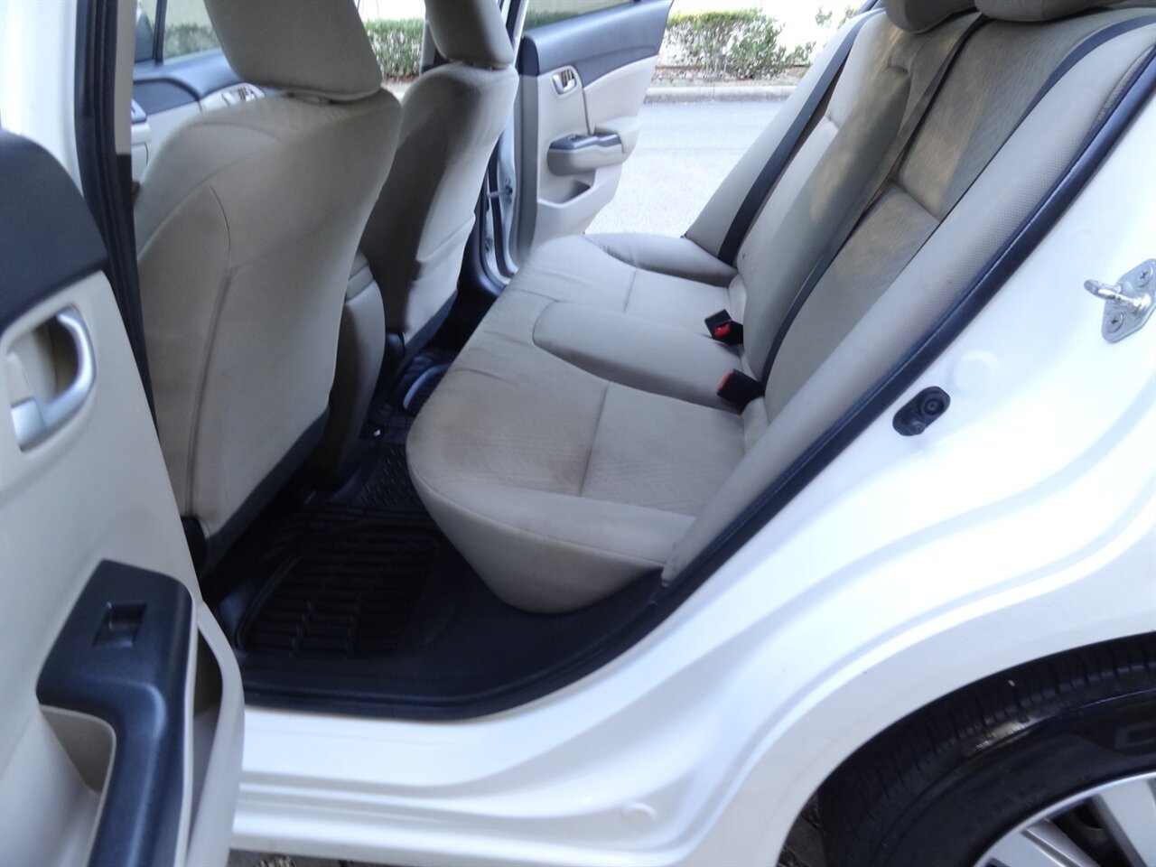 2014 Honda Civic LX   - Photo 31 - Deland, FL 32720