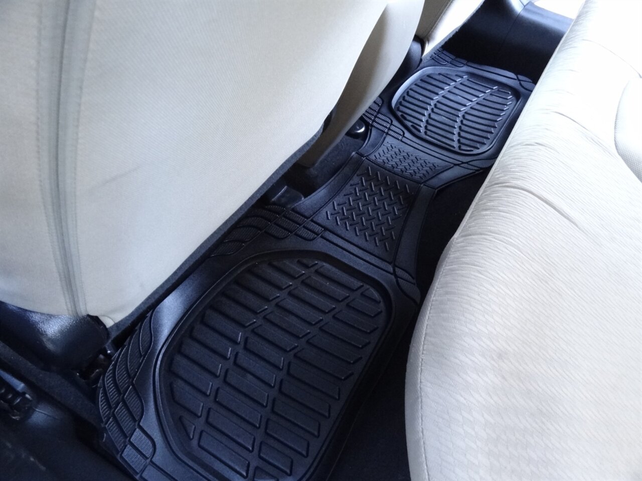 2014 Honda Civic LX   - Photo 32 - Deland, FL 32720