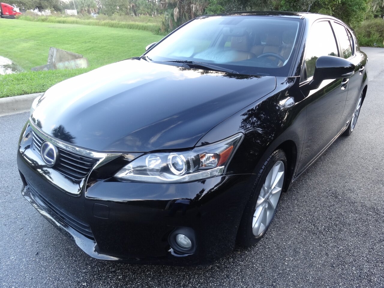 2013 Lexus CT 200h Premium   - Photo 2 - Deland, FL 32720