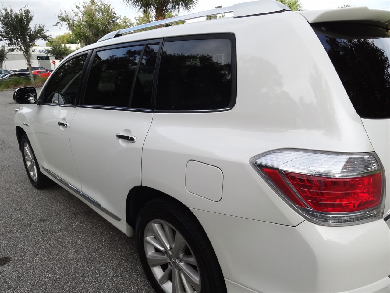 2013 Toyota Highlander Hybrid Limited   - Photo 13 - Deland, FL 32720