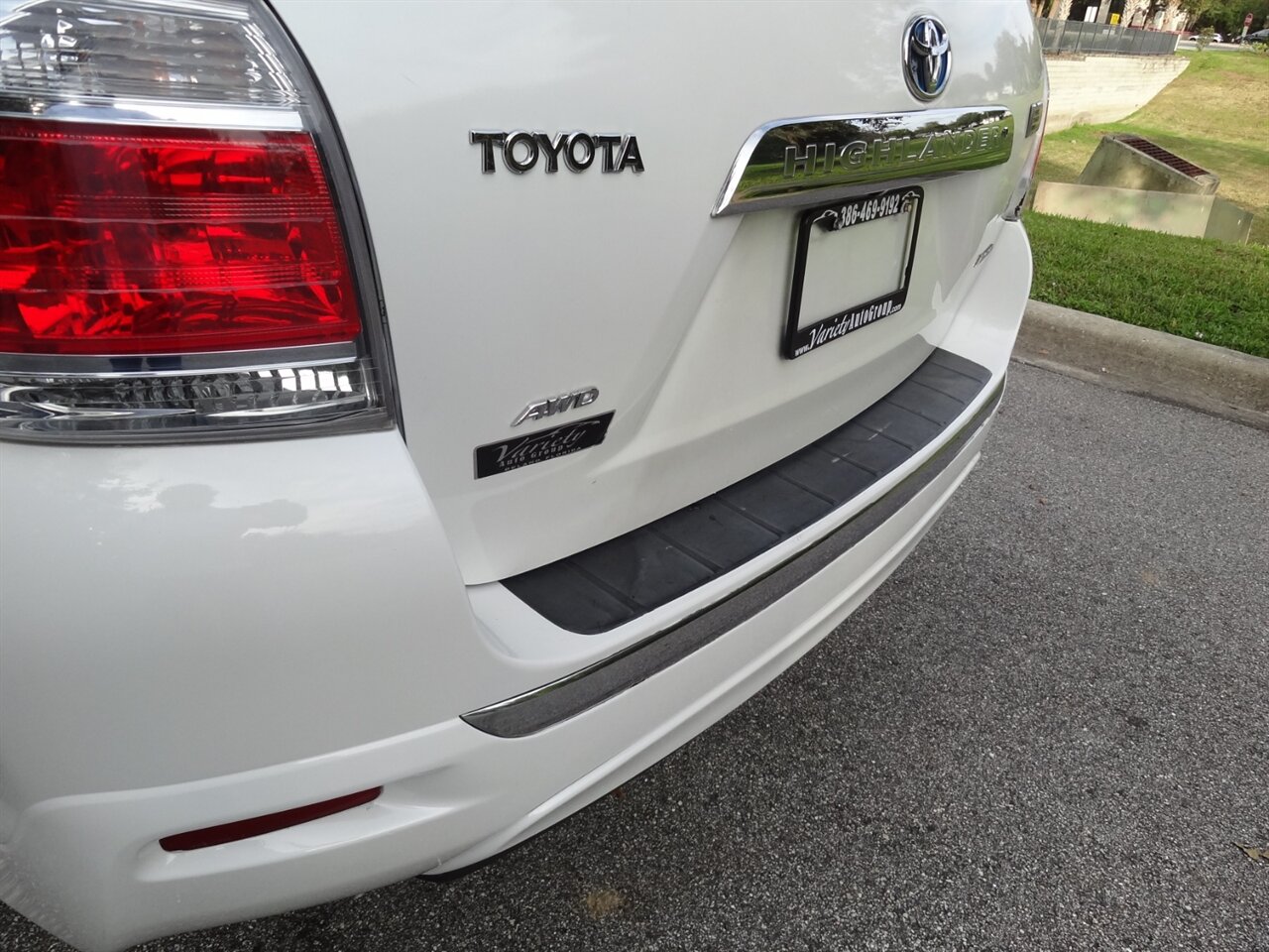 2013 Toyota Highlander Hybrid Limited   - Photo 21 - Deland, FL 32720
