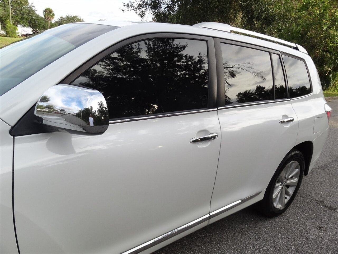 2013 Toyota Highlander Hybrid Limited   - Photo 11 - Deland, FL 32720