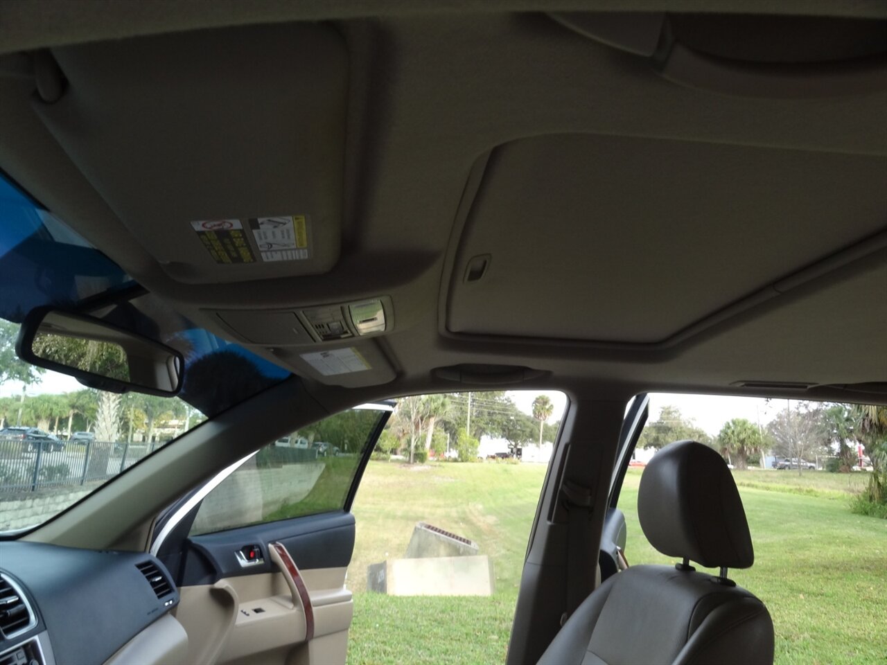 2013 Toyota Highlander Hybrid Limited   - Photo 33 - Deland, FL 32720