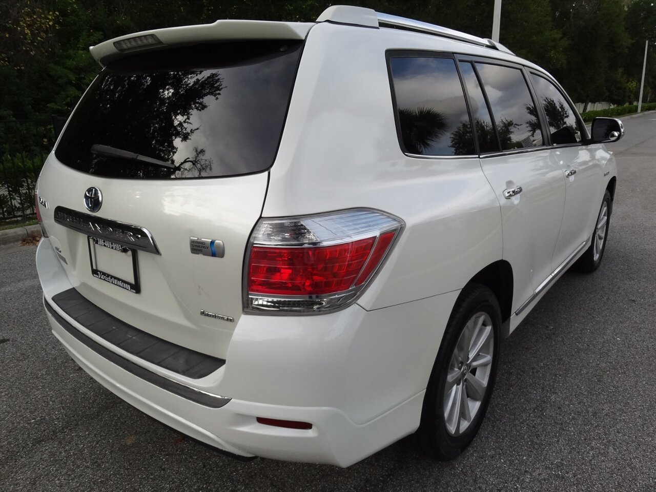 2013 Toyota Highlander Hybrid Limited   - Photo 3 - Deland, FL 32720