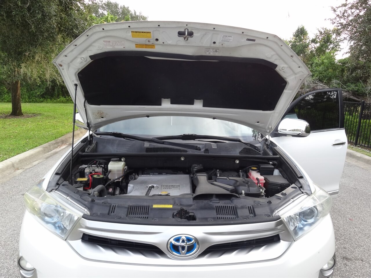 2013 Toyota Highlander Hybrid Limited   - Photo 25 - Deland, FL 32720