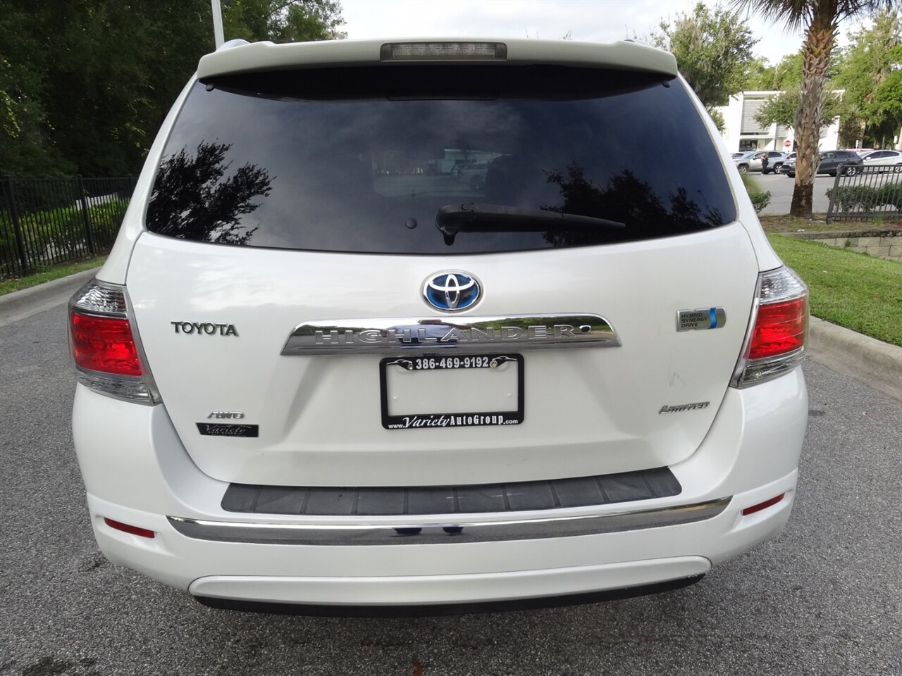 2013 Toyota Highlander Hybrid Limited   - Photo 12 - Deland, FL 32720
