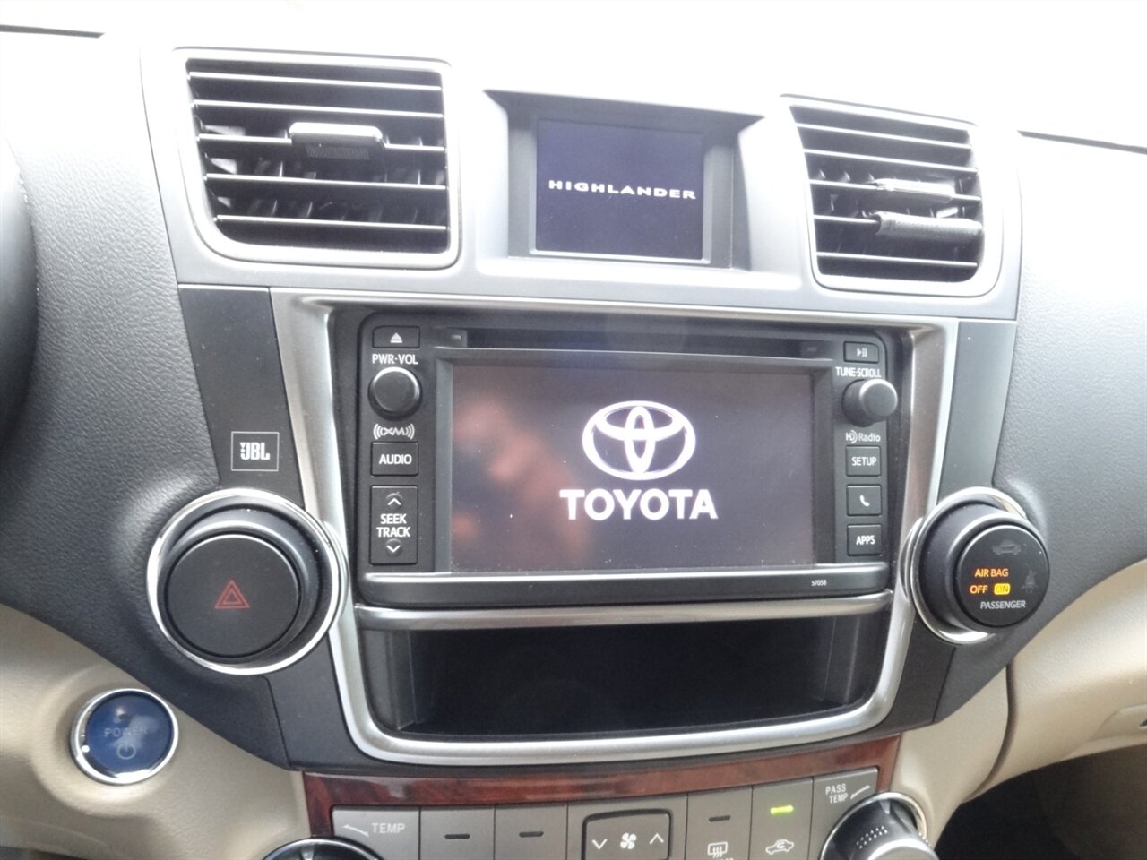 2013 Toyota Highlander Hybrid Limited   - Photo 46 - Deland, FL 32720