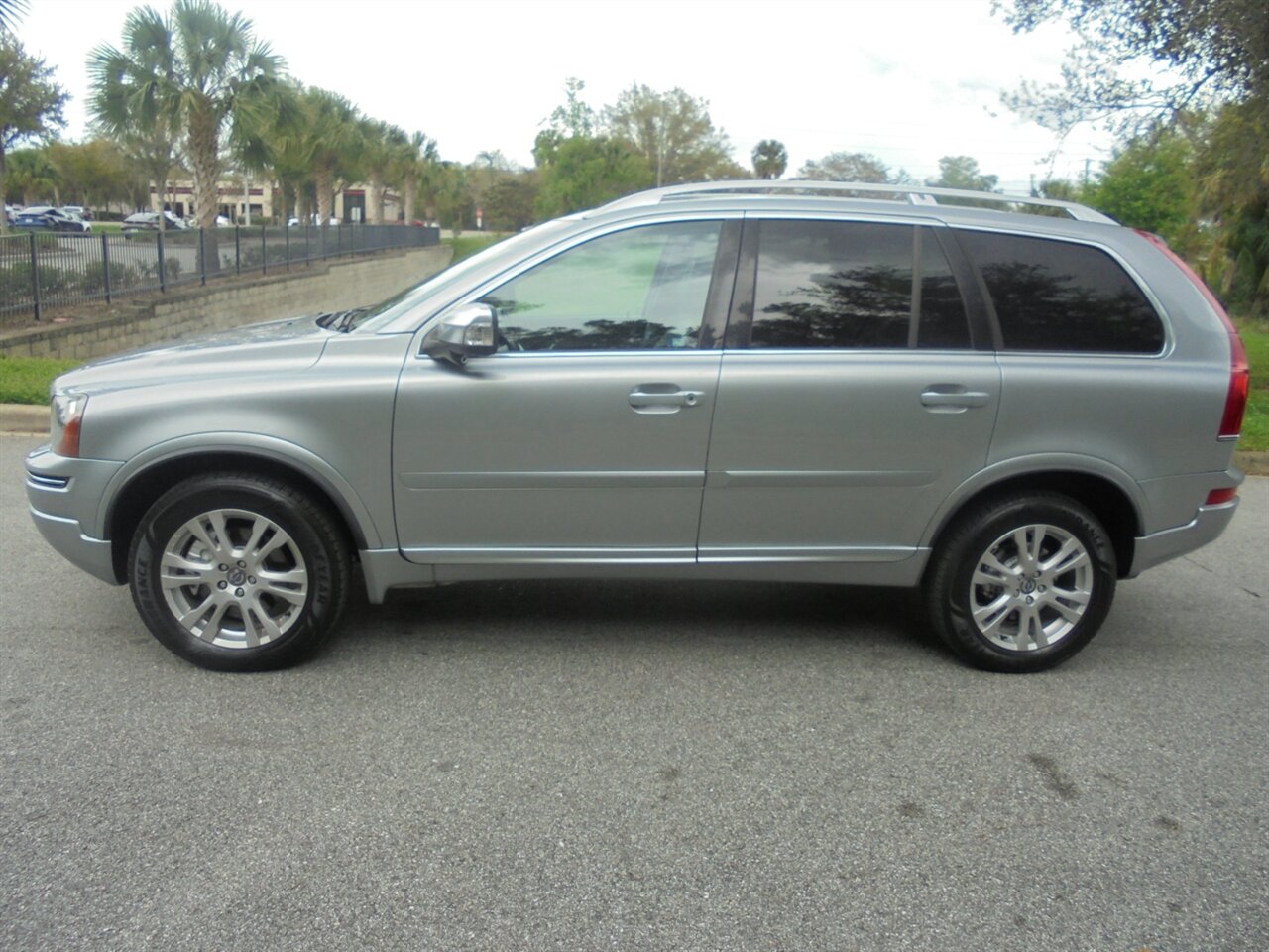 2013 Volvo XC90 3.2  Premium - Photo 16 - Deland, FL 32720