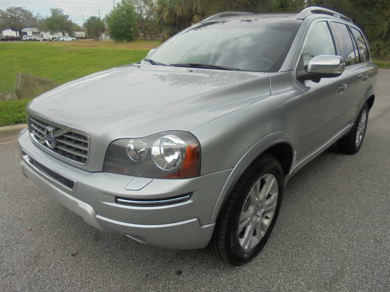2013 Volvo XC90 3.2  Premium - Photo 2 - Deland, FL 32720