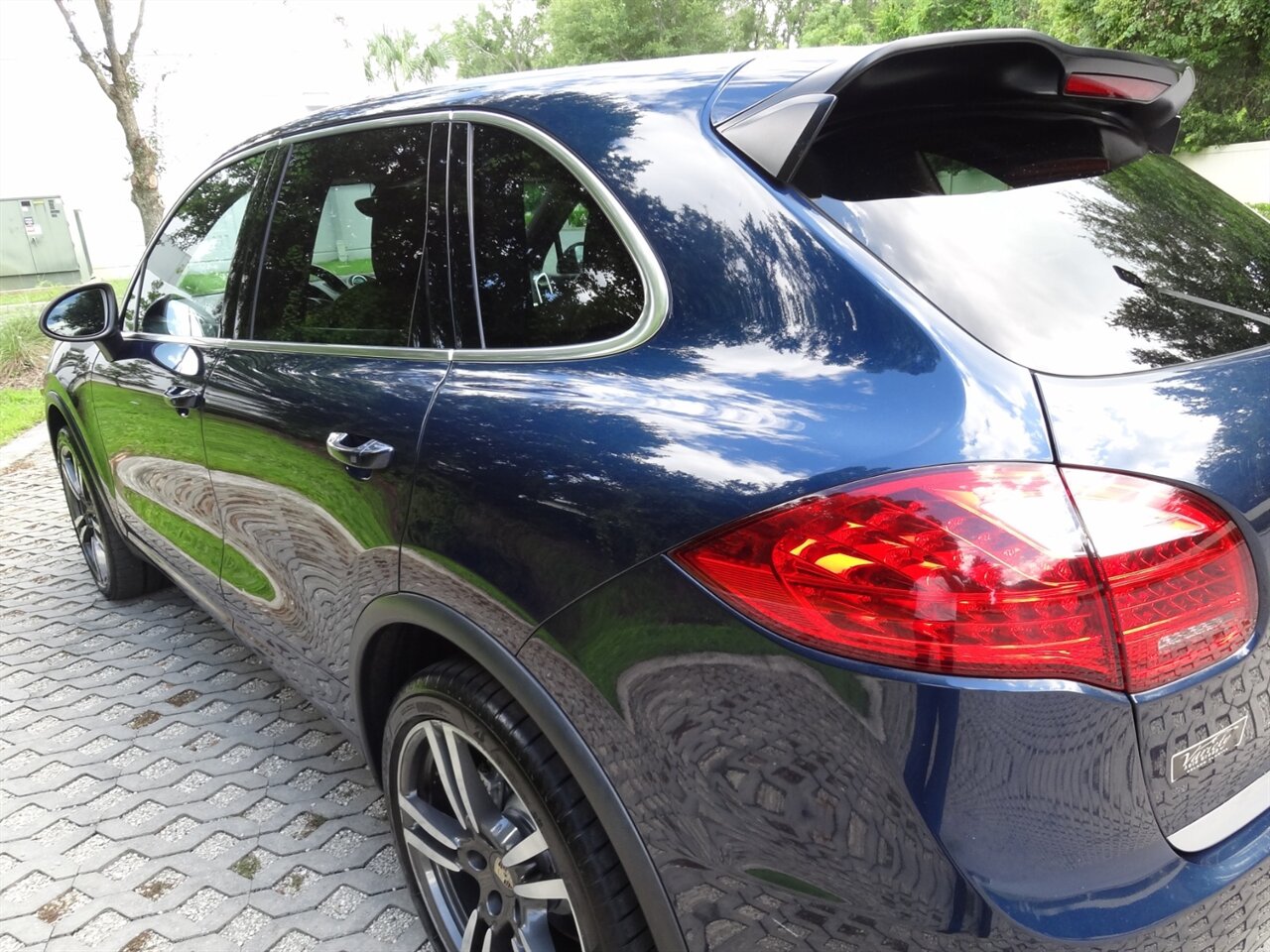 2013 Porsche Cayenne S  Premium - Photo 12 - Deland, FL 32720