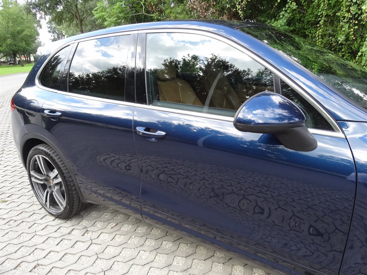 2013 Porsche Cayenne S  Premium - Photo 10 - Deland, FL 32720