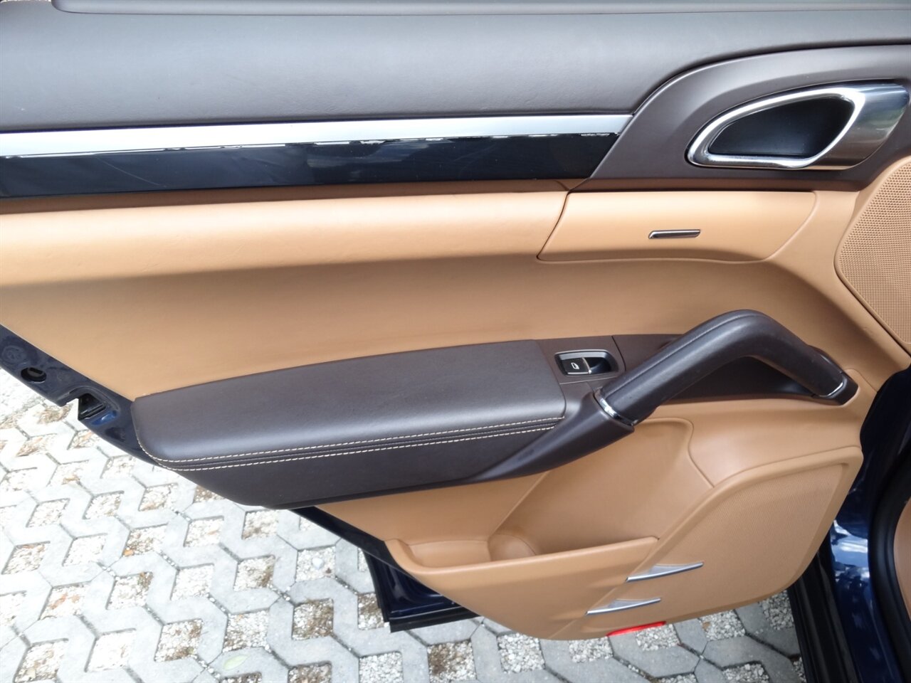 2013 Porsche Cayenne S  Premium - Photo 38 - Deland, FL 32720