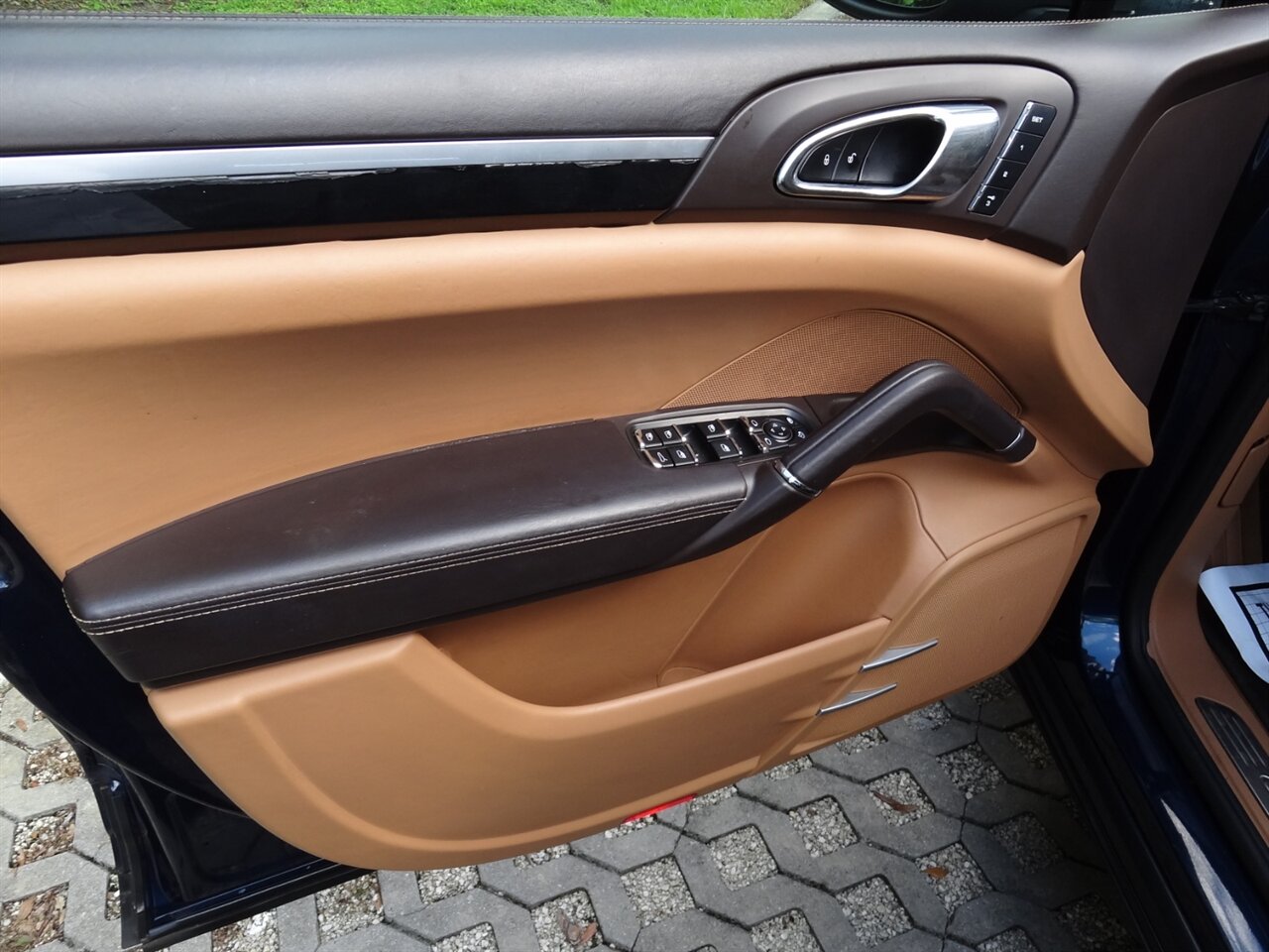 2013 Porsche Cayenne S  Premium - Photo 32 - Deland, FL 32720