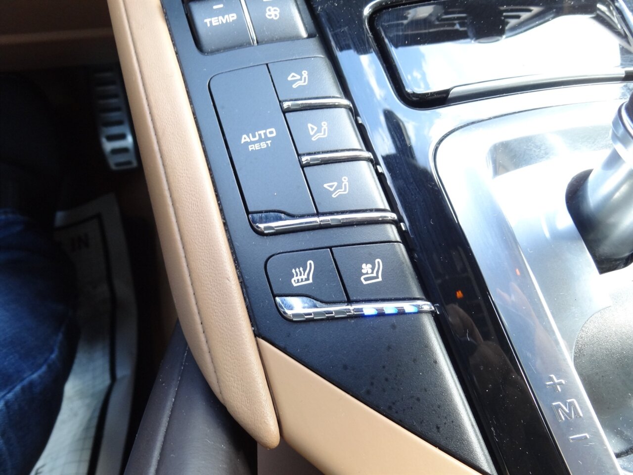 2013 Porsche Cayenne S  Premium - Photo 60 - Deland, FL 32720