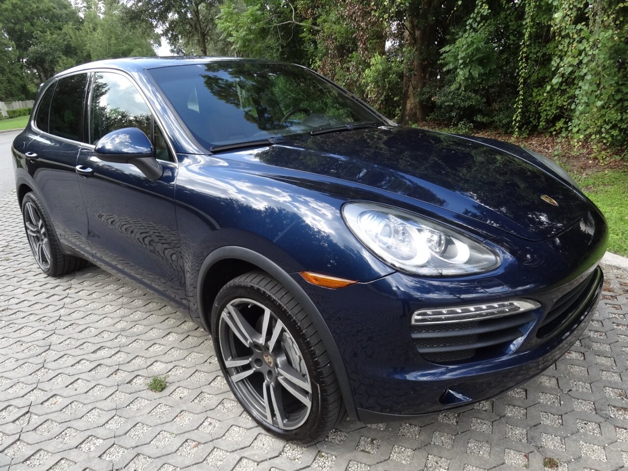 2013 Porsche Cayenne S  Premium - Photo 1 - Deland, FL 32720
