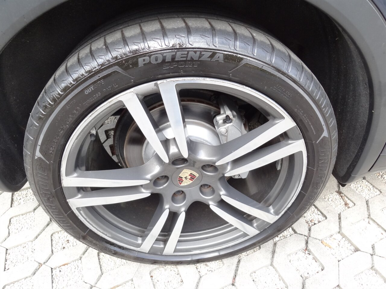 2013 Porsche Cayenne S  Premium - Photo 27 - Deland, FL 32720