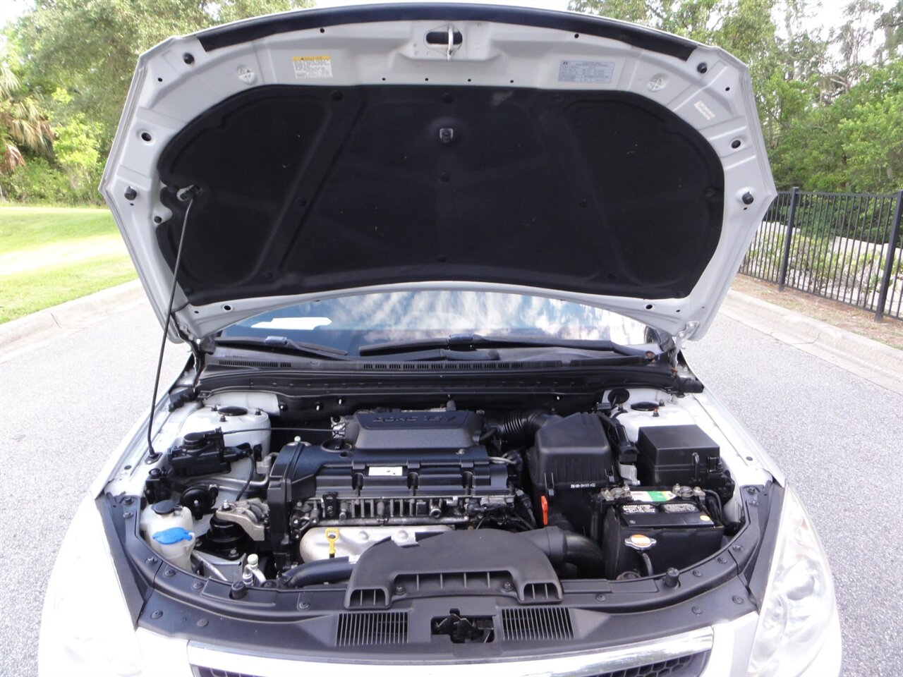 2010 Hyundai ELANTRA Touring GLS Touring wagon - Photo 23 - Deland, FL 32720