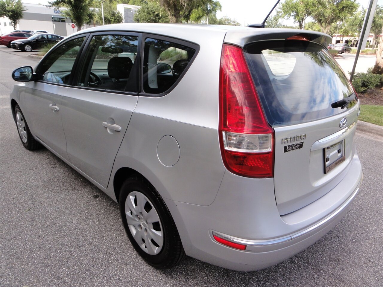 2010 Hyundai ELANTRA Touring GLS Touring wagon - Photo 4 - Deland, FL 32720