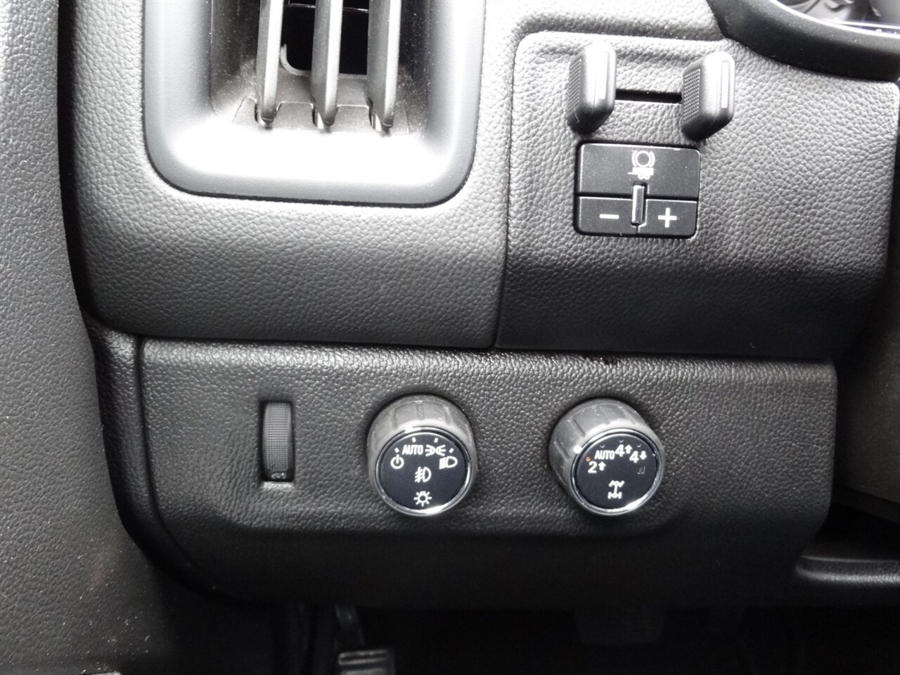 2018 Chevrolet Colorado LT   - Photo 46 - Deland, FL 32720