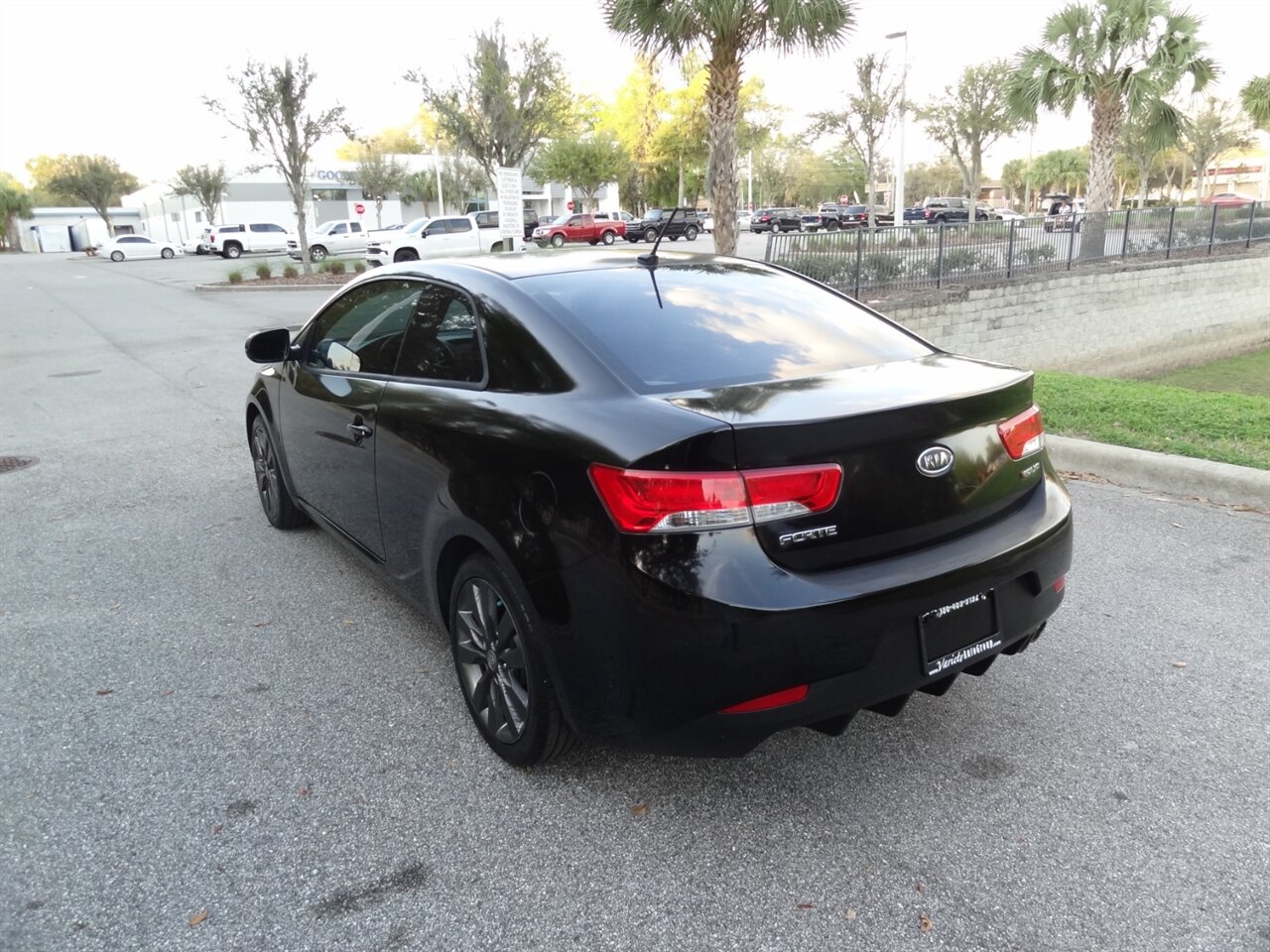 2013 Kia Forte Koup SX   - Photo 4 - Deland, FL 32720