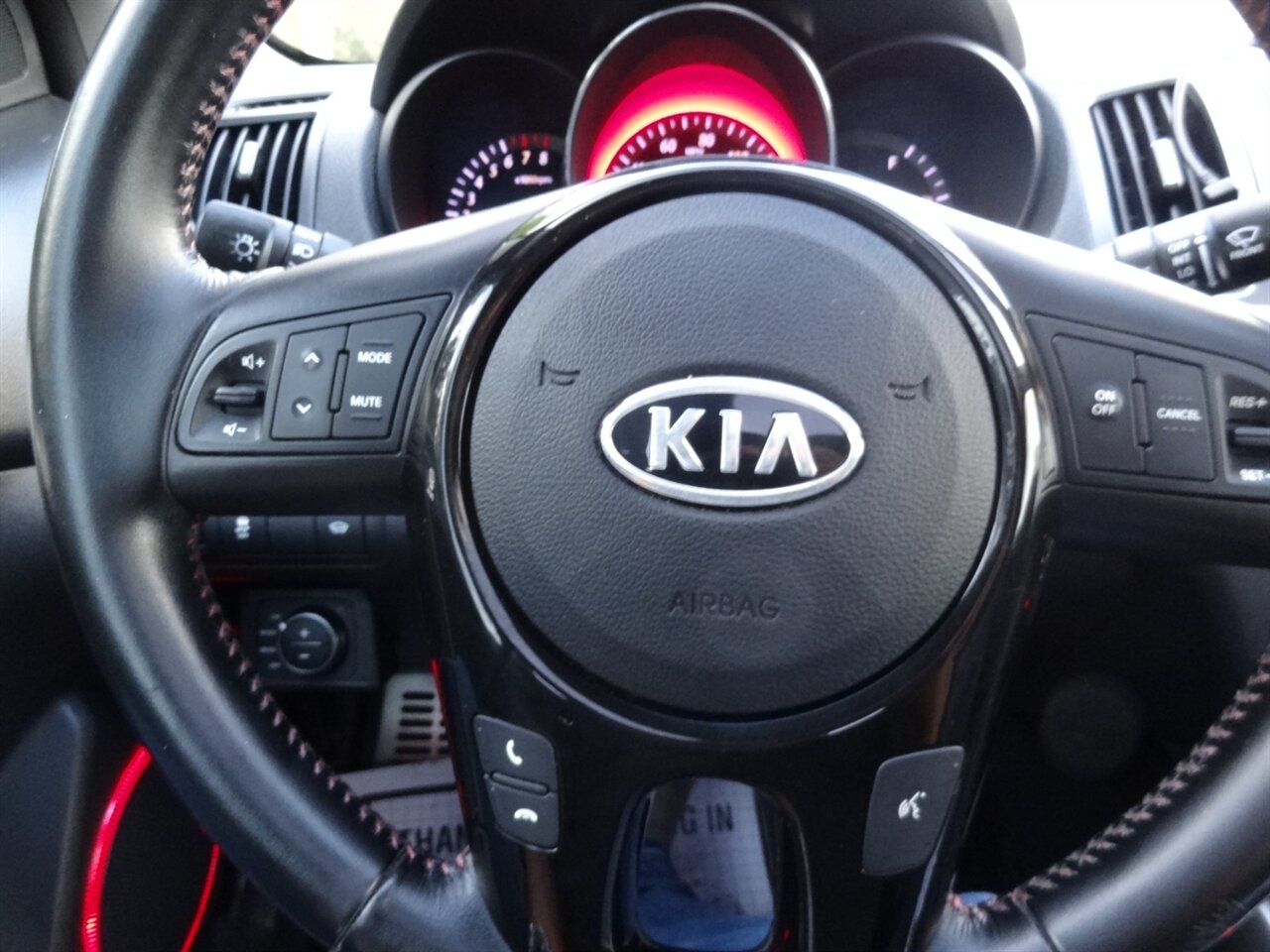 2013 Kia Forte Koup SX   - Photo 16 - Deland, FL 32720