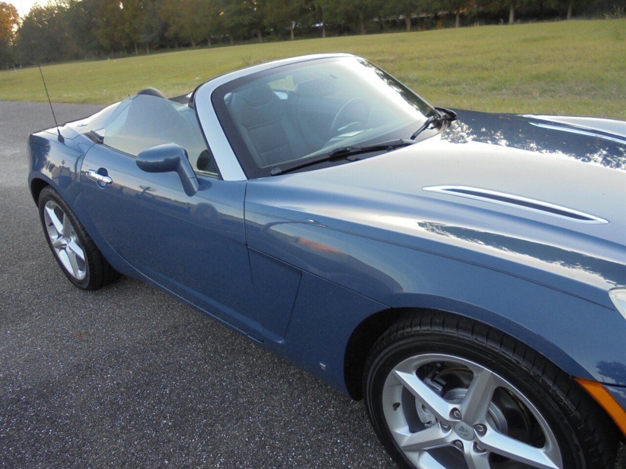 2007 Saturn SKY Premium   - Photo 12 - Deland, FL 32720