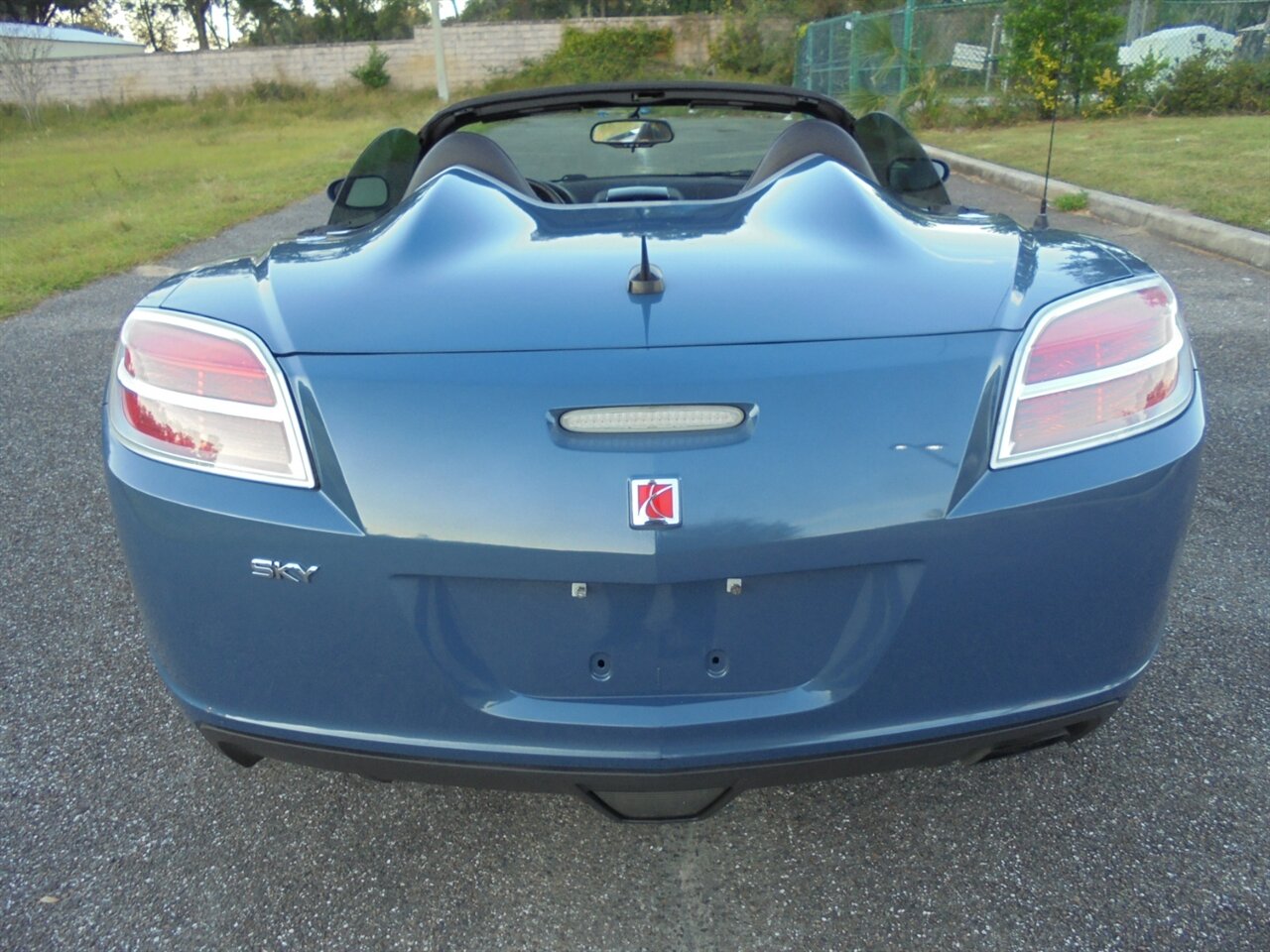 2007 Saturn SKY Premium   - Photo 18 - Deland, FL 32720