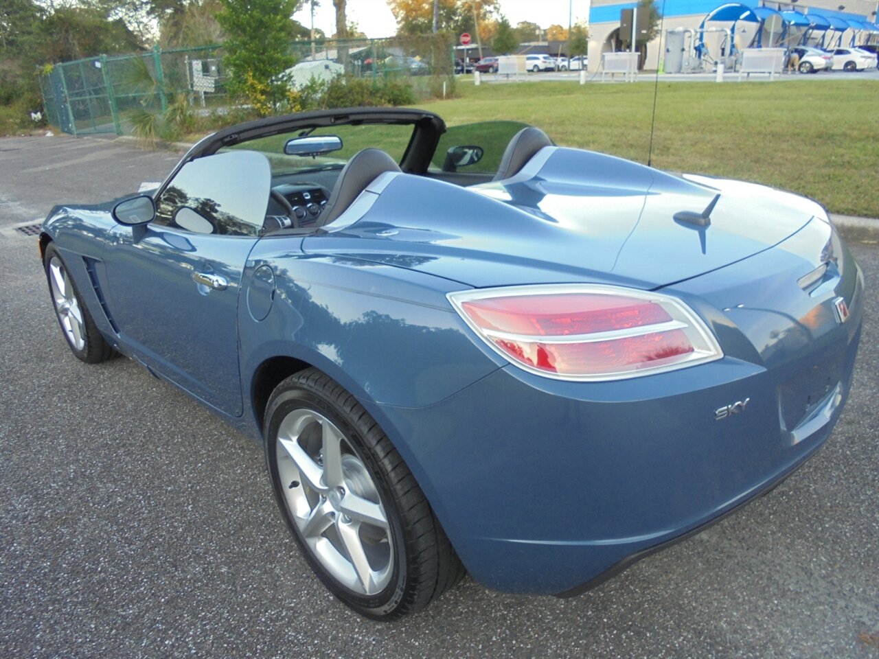 2007 Saturn SKY Premium   - Photo 4 - Deland, FL 32720