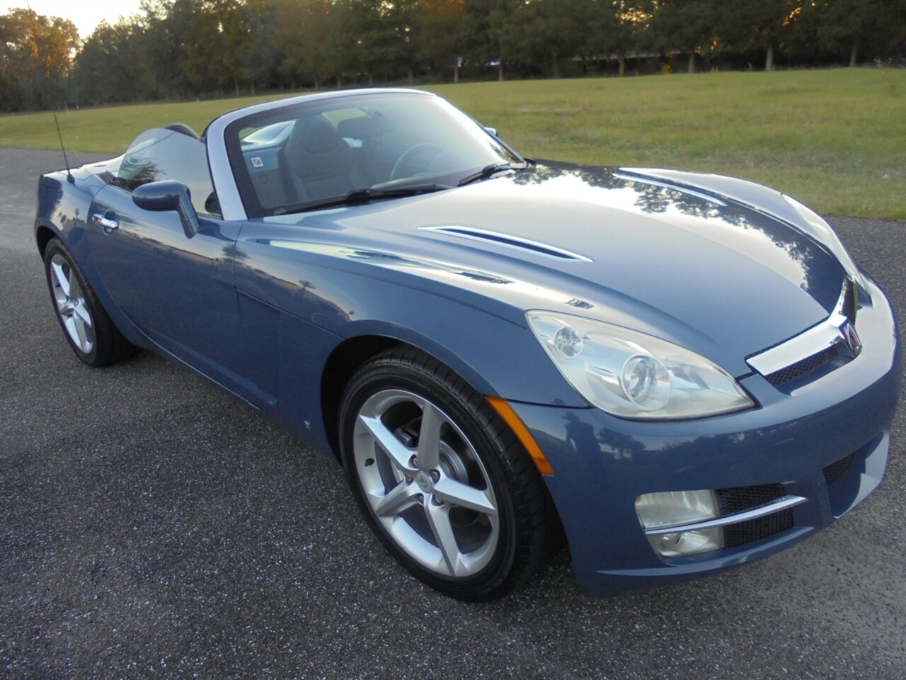 2007 Saturn SKY Premium   - Photo 1 - Deland, FL 32720