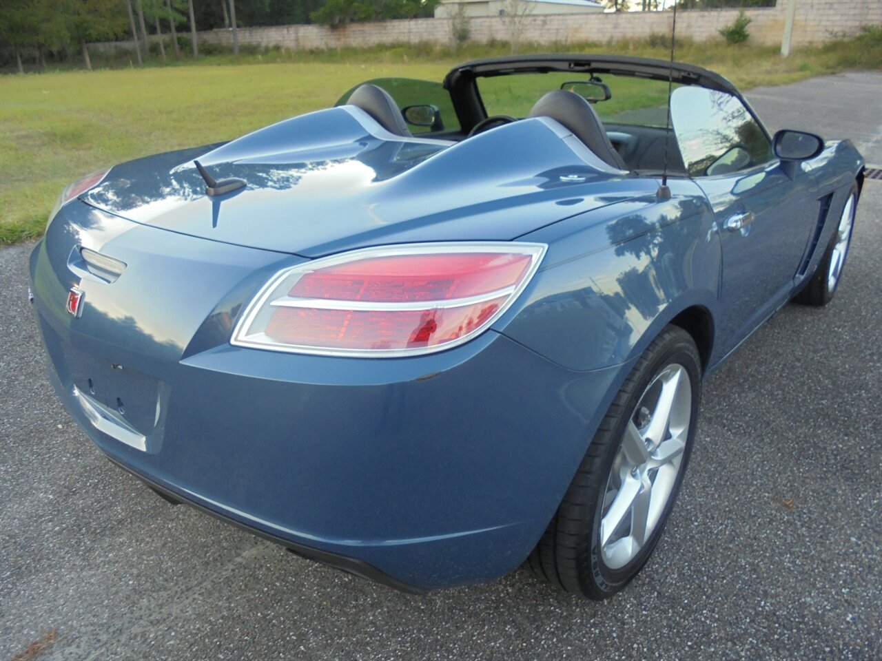 2007 Saturn SKY Premium   - Photo 3 - Deland, FL 32720