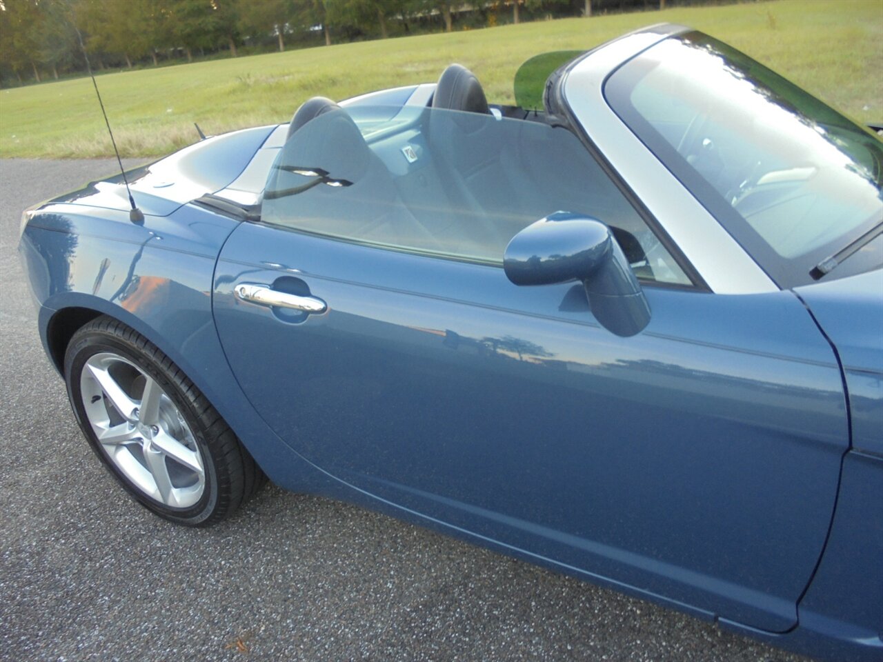 2007 Saturn SKY Premium   - Photo 14 - Deland, FL 32720