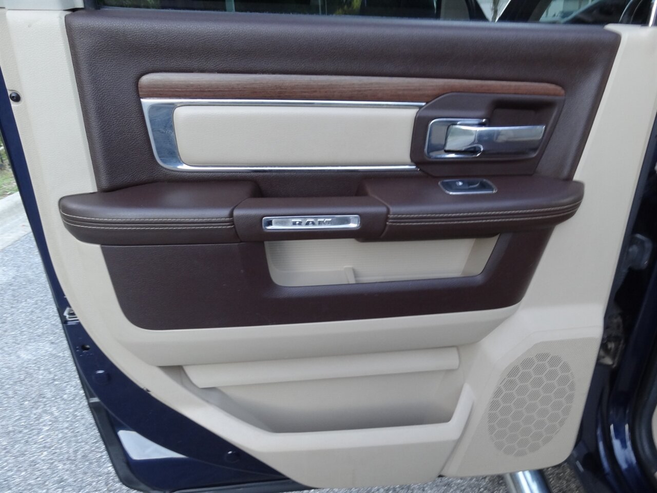 2014 RAM 1500 Laramie  4X4 - Photo 43 - Deland, FL 32720