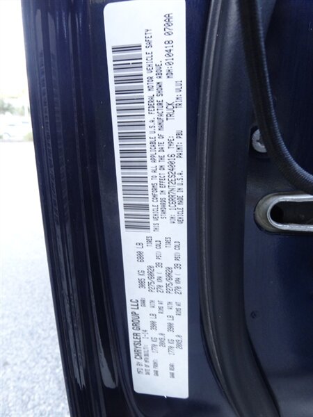 2014 RAM 1500 Laramie  4X4 - Photo 33 - Deland, FL 32720